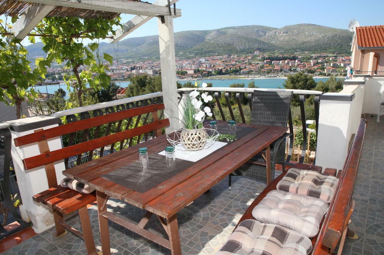 Apartment Poseidon Трогир Экстерьер фото